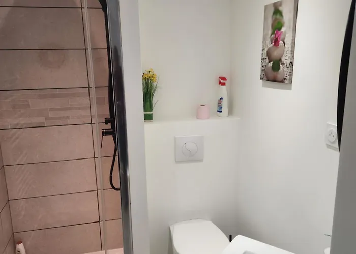 Tougang, Paisible Apartmán