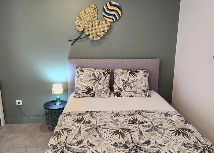 Tougang, Paisible Seysses